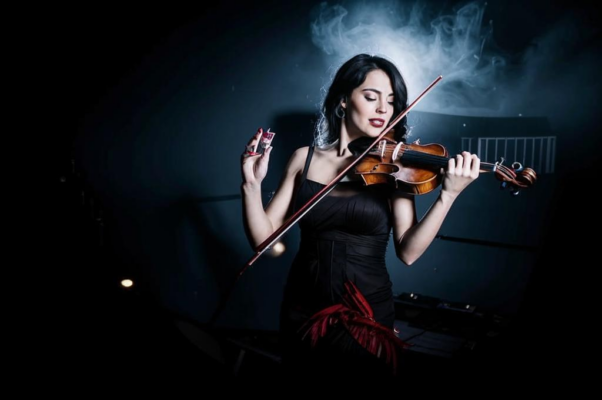 В ночном кафе