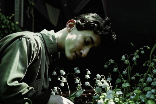 «На месте, кровью орошенном...»