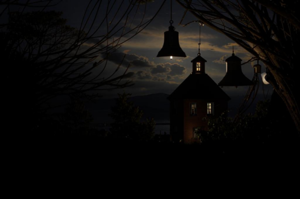 Суббота («Послушай, как звонят колокол…»)