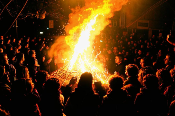 Болван и Богомольцы