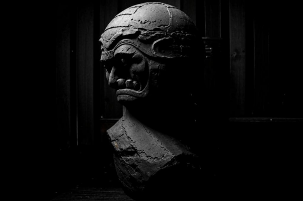 «Ночь...» («Ночь/ Ууууу/ Творит/ Заклинани…»)