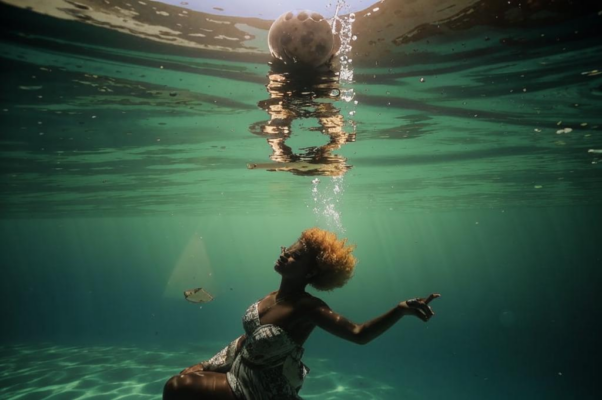 «По Африке гуляет...»