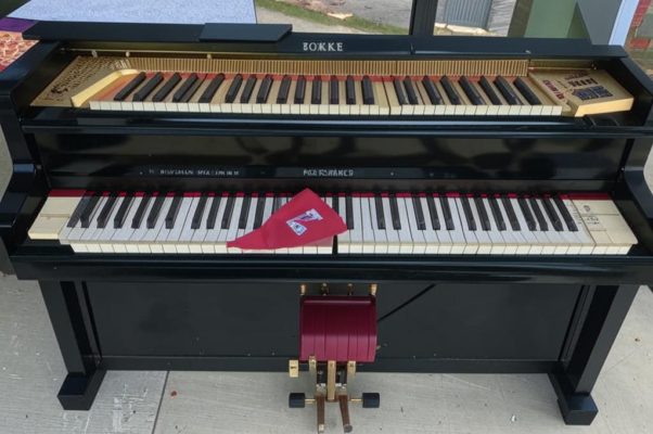 «Продается рояль...»