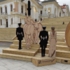 «Деревянны шаги королевской четы...»