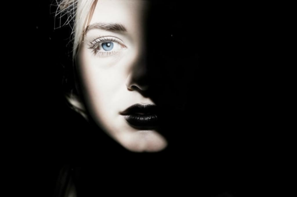 Тень («Тень от лица моего трепеща упадал…»)