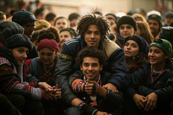 Юношам — членам славянского комитета