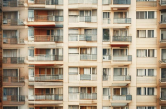 «Был бомбой дом как бы шутя расколот...»